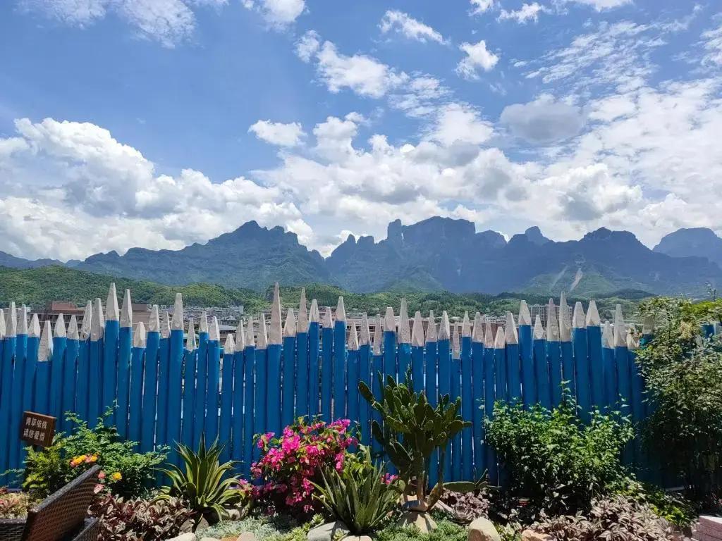 Xiao'en Castle Hotel Tianmenshan - главное фото