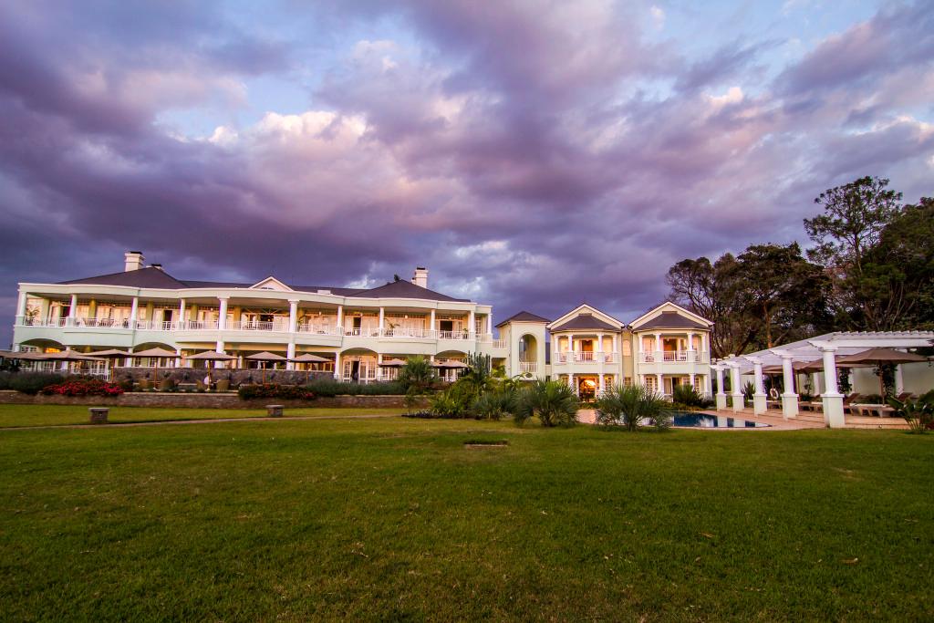 Hemingways Nairobi - главное фото