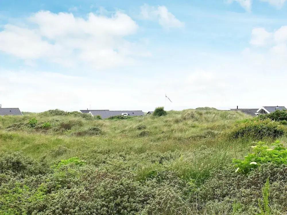 Secluded Holiday Home in Hjørring Near Sea - главное фото