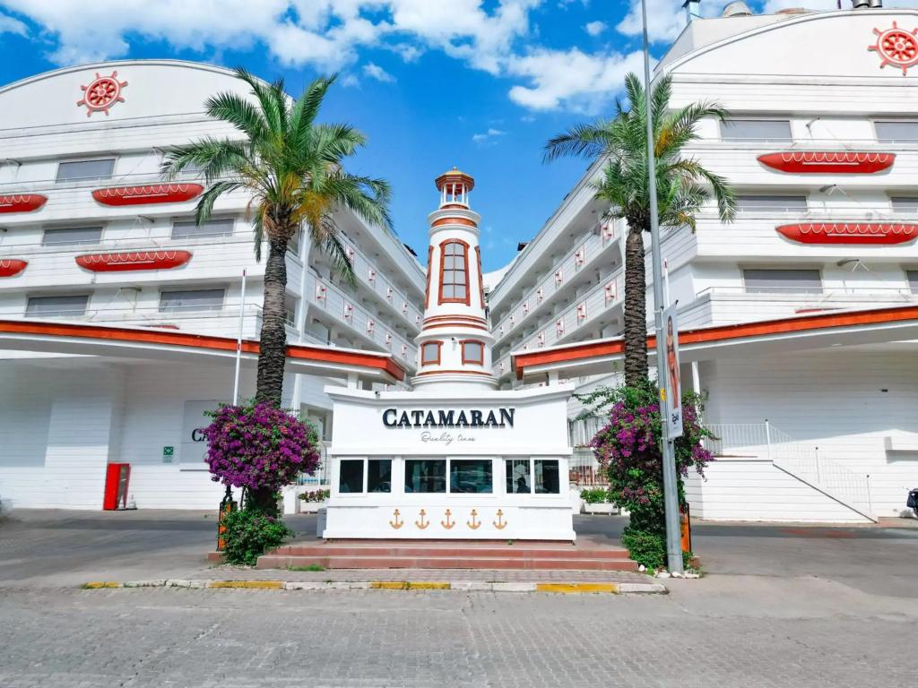 Catamaran Quality Times - All Inclusive - главное фото