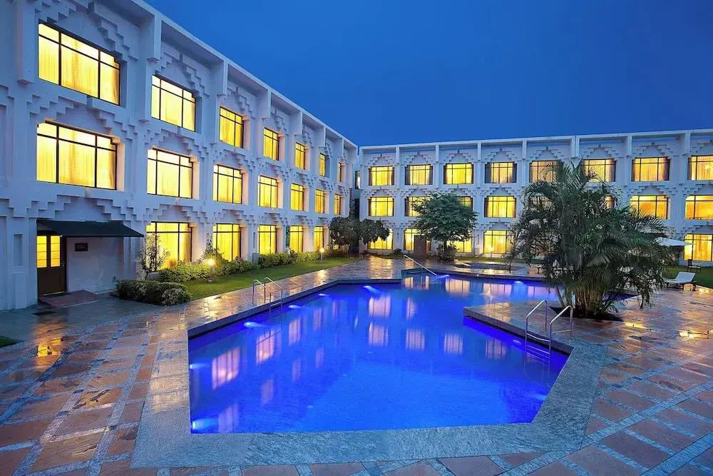 Welcomhotel By Itc Hotels, Alkapuri, Vadodara - главное фото