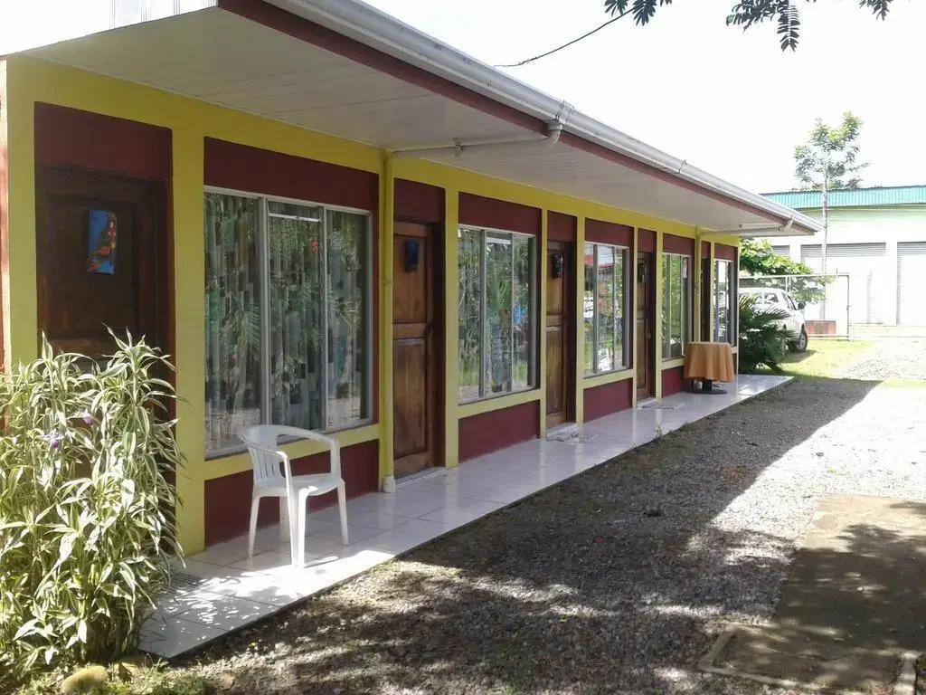 Cabinas Los Almendros Limitada - главное фото