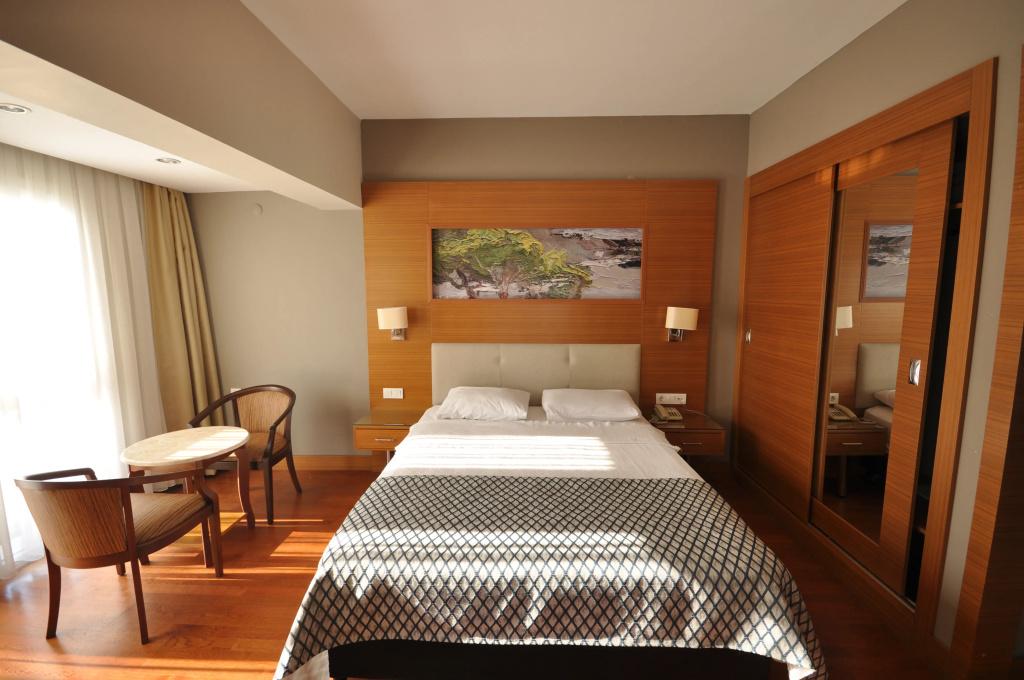 Halic Park Hotel - главное фото