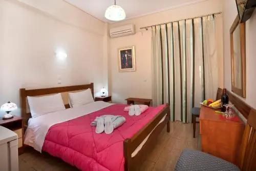 Loutraki Hostel - главное фото