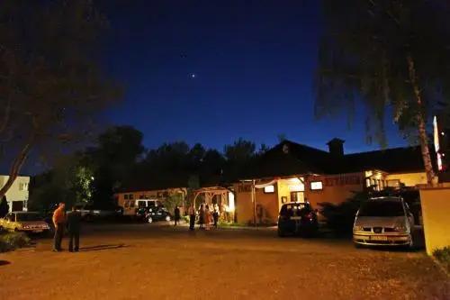 Sztár Motel Étterem - главное фото