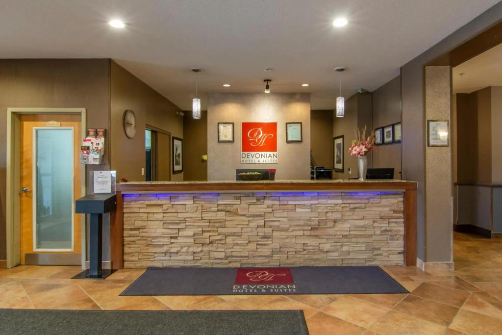 Devonian Hotel & Suites - главное фото