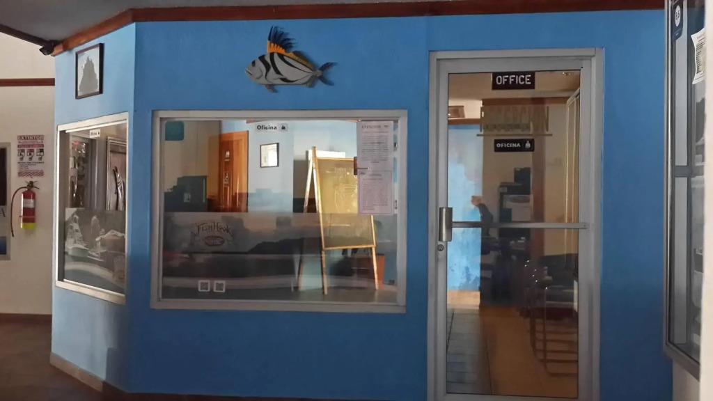 Fish Hook Marina & Lodge - главное фото