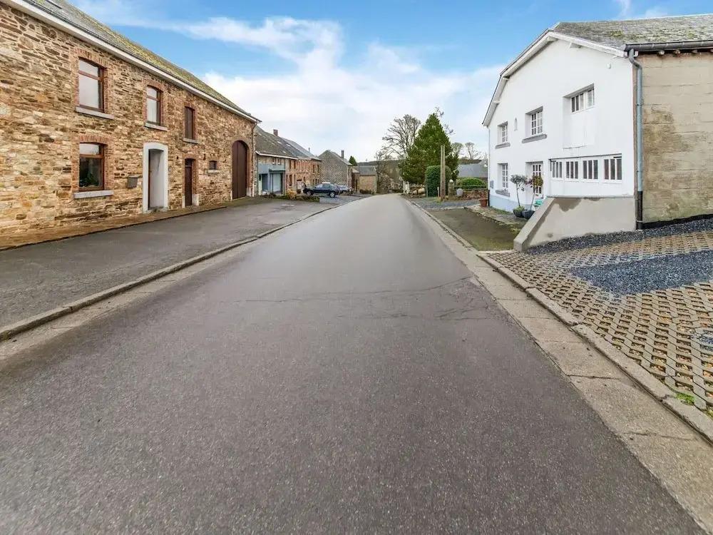 Modern Holiday Home in Lavacherie - главное фото