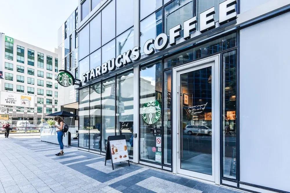 Front Street Luxury Condos - главное фото