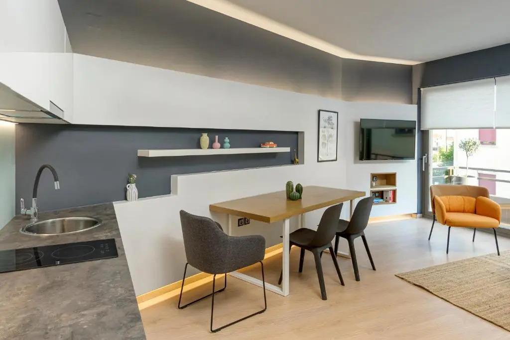 Ioannina In - central & modern apt 36m2 lake view - главное фото