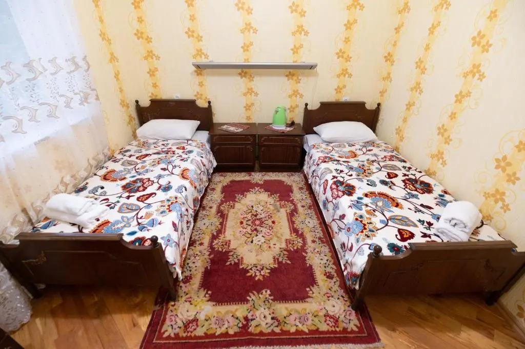 Lori Canyon - главное фото