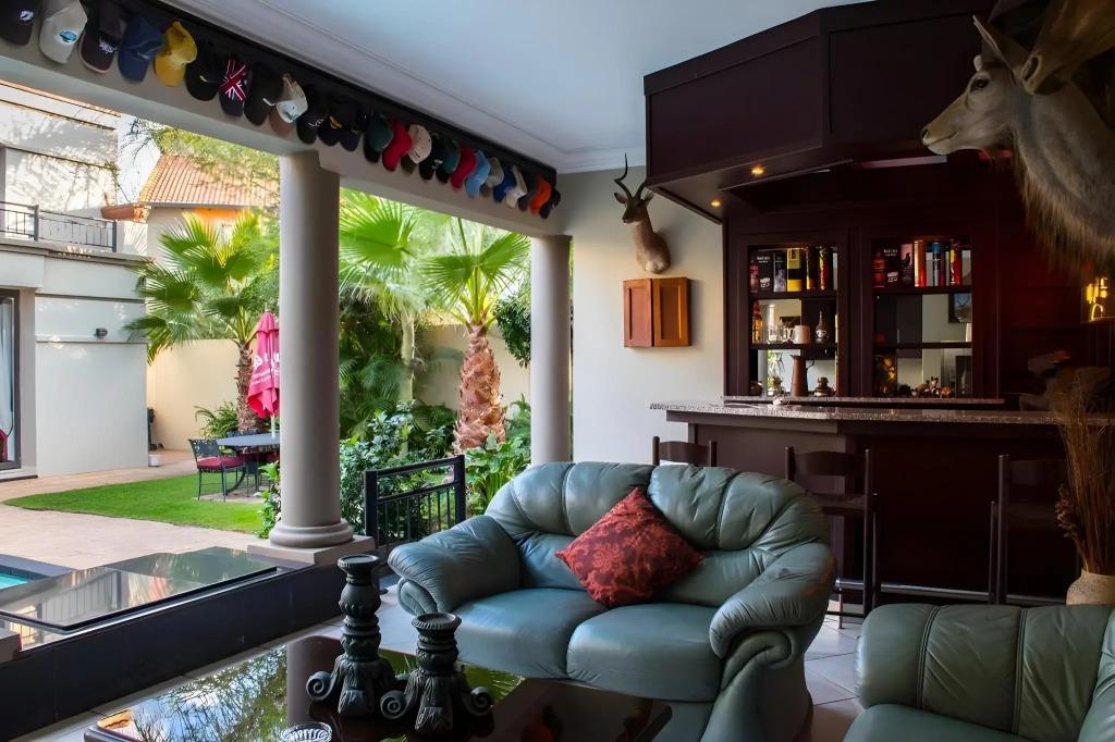 Casa Flora Guesthouse - главное фото