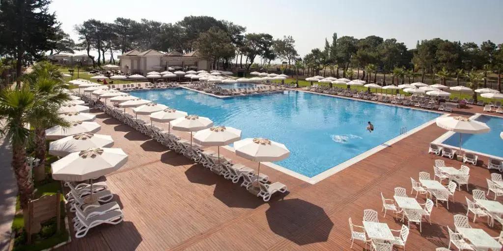 Vertia Luxury Resort - главное фото