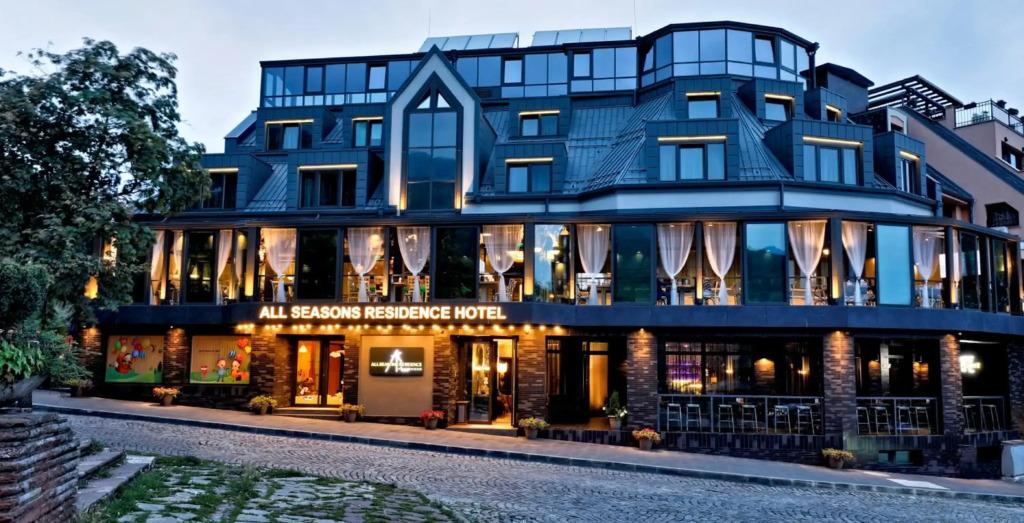 All Seasons Residence Hotel - главное фото