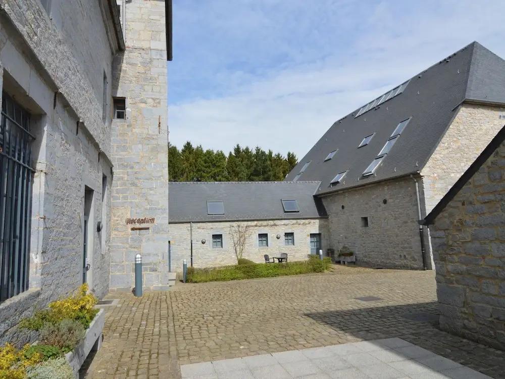 A Charming Cottage Rich in History - главное фото