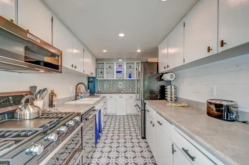 Renton Oasis: Relaxing 3br Home W/ Great Outdoor! 3 Bedroom Home by RedAwning - главное фото