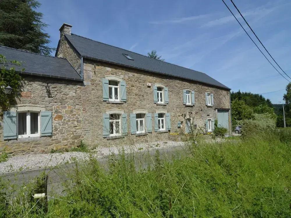 Luxurious Farmhouse near Forest in Anhee - главное фото