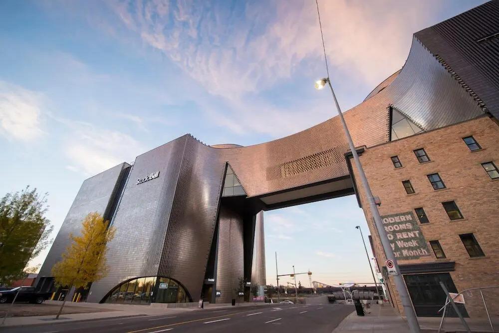 First - главное фото