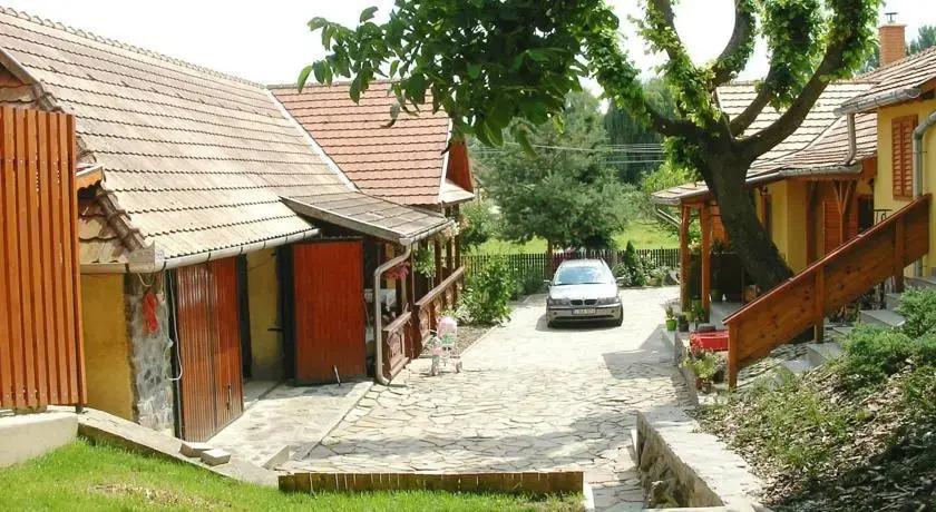 Malom Udvar - главное фото