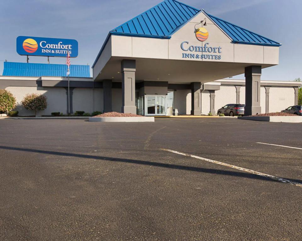 Comfort Inn & Suites Syracuse Airport - главное фото