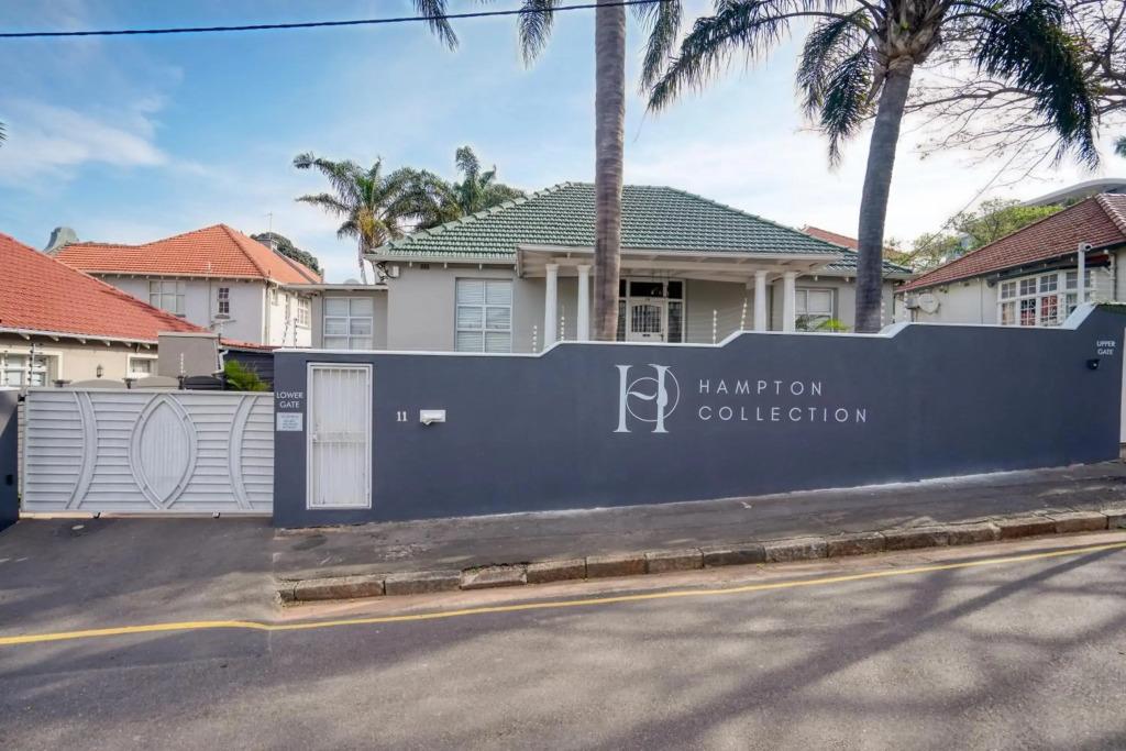 Hampton Collection - Charming 5 Sleeper Apartment with Pool - главное фото