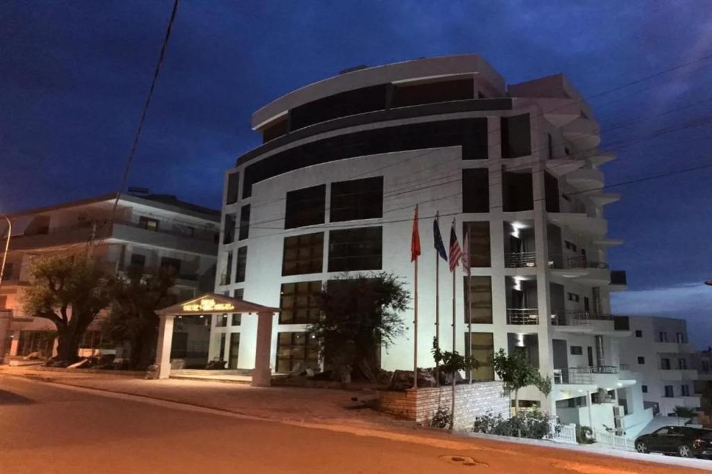 Saranda International Hotel - главное фото