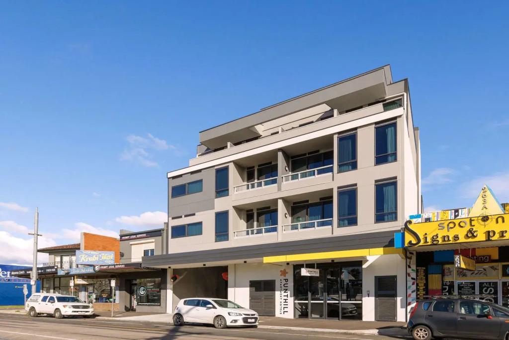 Punthill Essendon North - главное фото