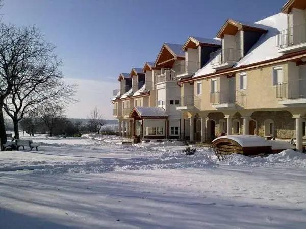 Hotel Bakony - главное фото