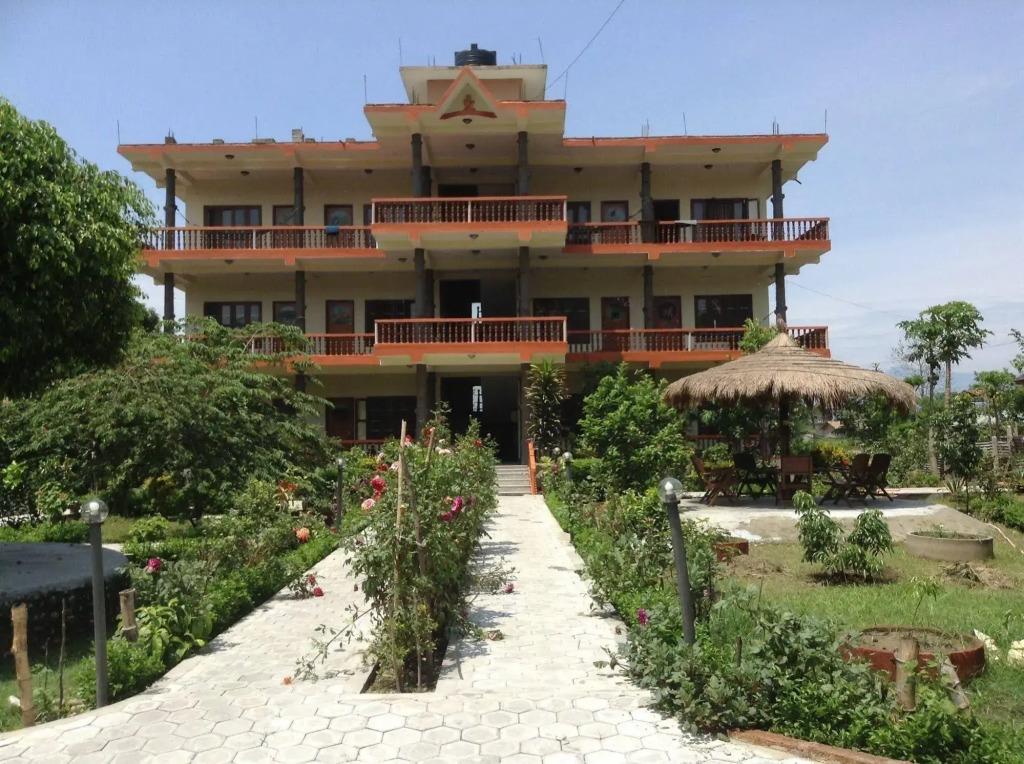 Eden Jungle Resort - главное фото