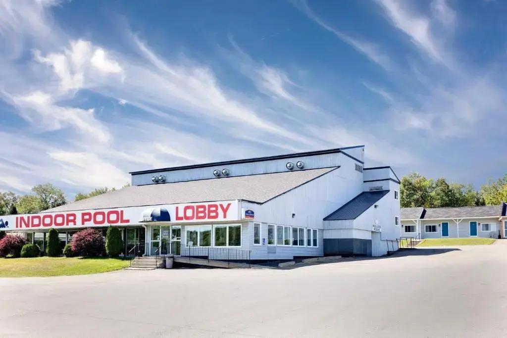 Howard Johnson Inn Woodstock NB - главное фото