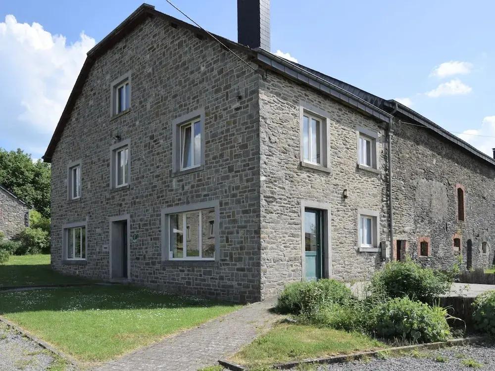 Two Homes in one Location, Ideal for Larger Groups who Want a lot of Space - главное фото