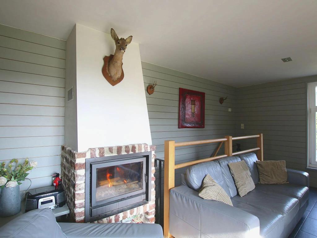 Riverside Mansion Retreat - главное фото