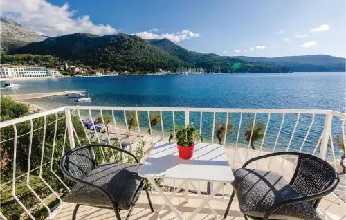 Two-Bedroom Apartment Slano with Sea view 02 - главное фото