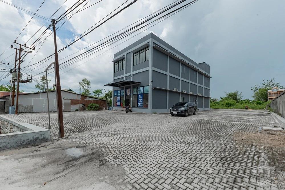 Urbanview Hotel La De Grizz Syariah Sampit by RedDoorz - главное фото