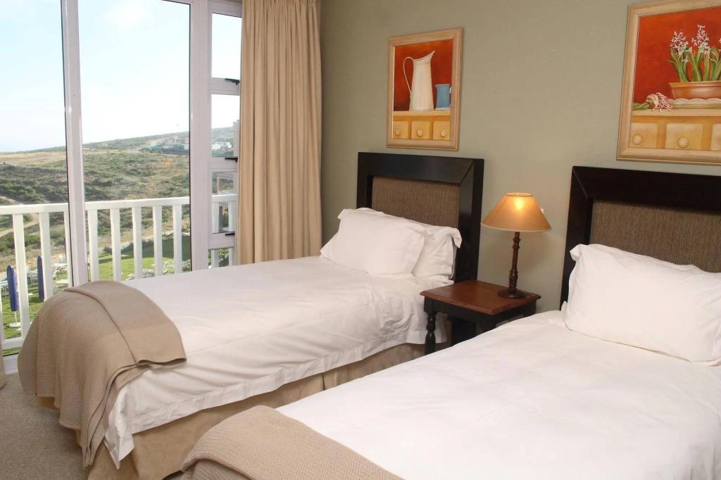 Pinnacle Point Beach and Golf Resort - главное фото