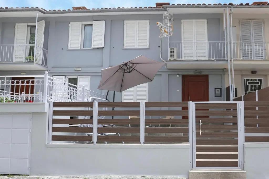 Greg’s apartment - главное фото