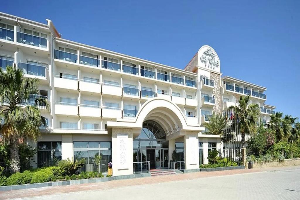 Corolla Hotel - главное фото