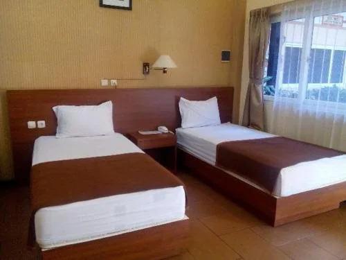 Kencana Pati Hotel - главное фото