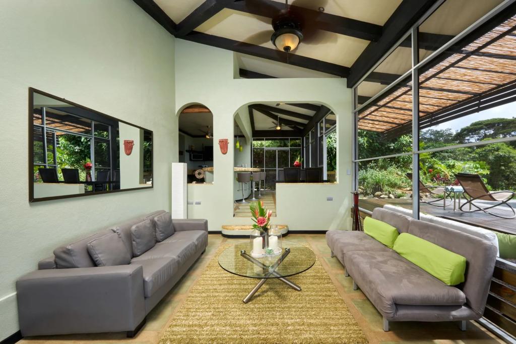 Rancho Pacifico - главное фото