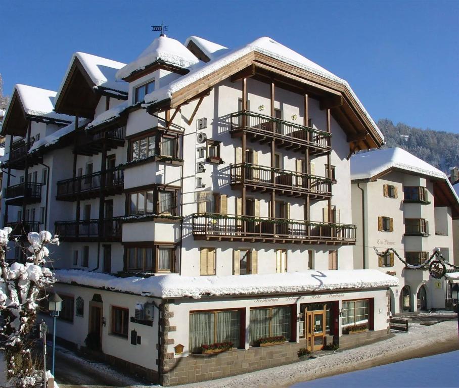 Hotel Dolomiti Madonna - главное фото