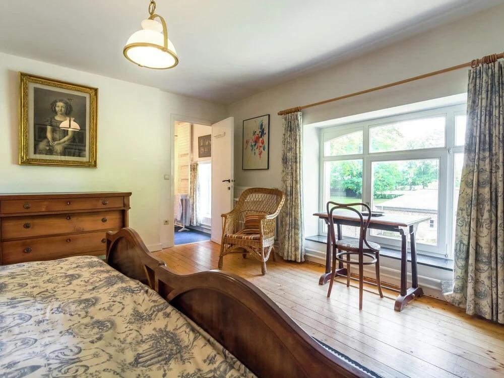 Mansion in Beauplateau Near Forest - главное фото