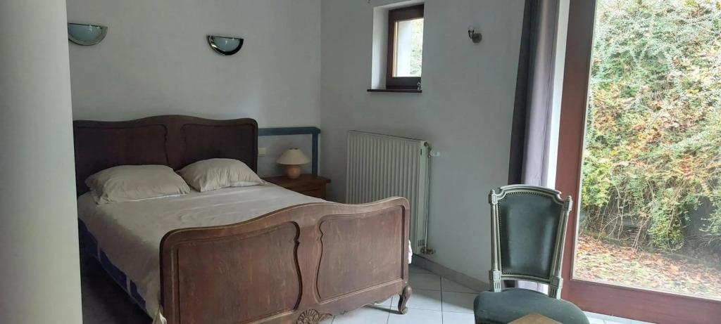 Le Chalet des Grottes - главное фото