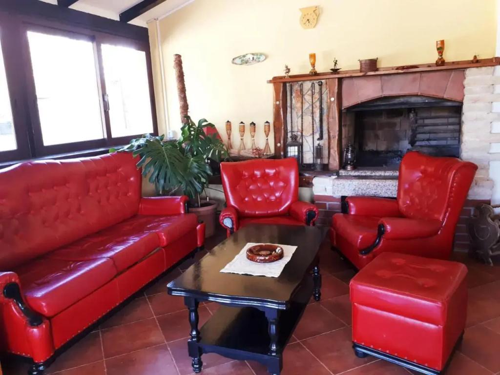 Guesthouse Barboska-pool & tennis court - главное фото