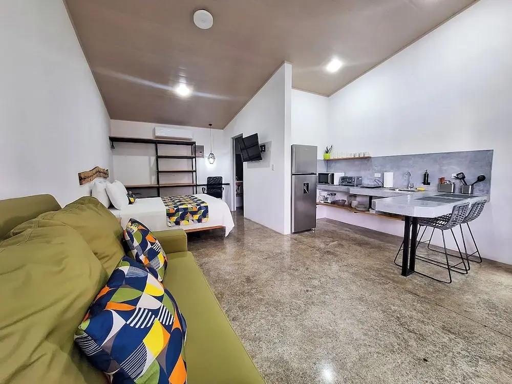 Nomad Living CR - главное фото