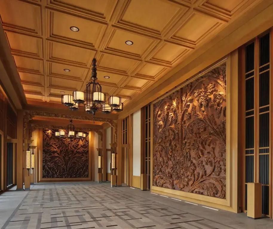 Hotel Tentrem Jakarta - главное фото