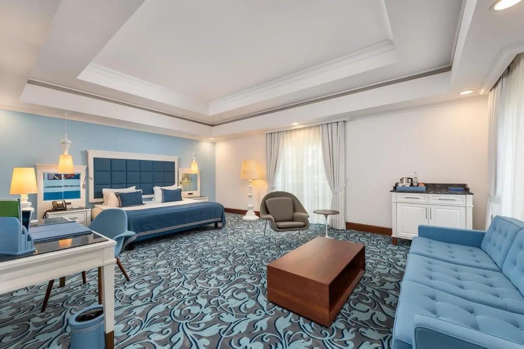 Azure Villas by Cornelia - главное фото