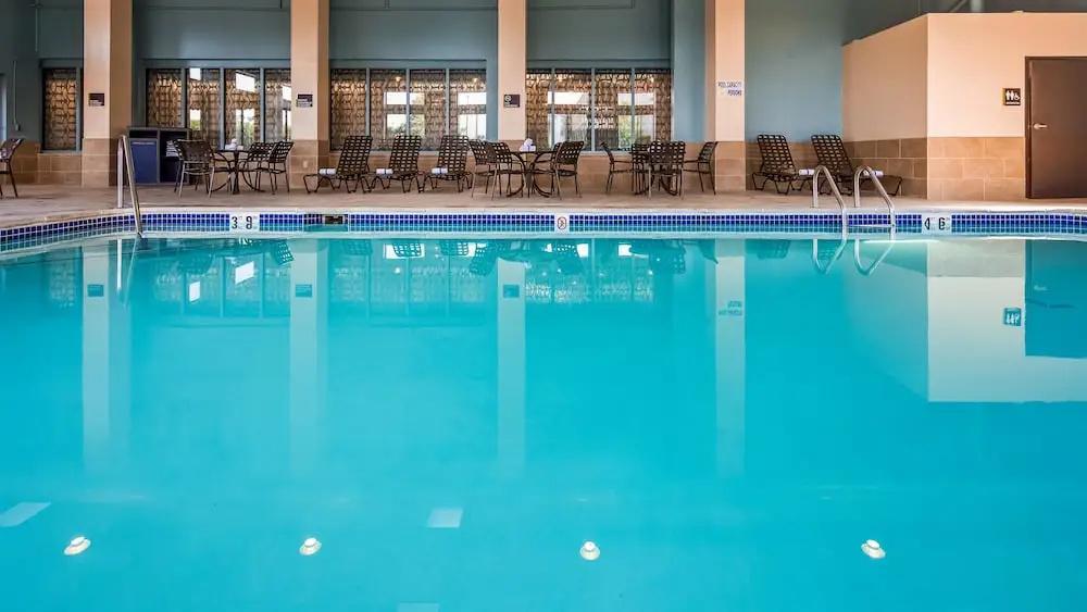 Hampton Inn Detroit/warren - главное фото