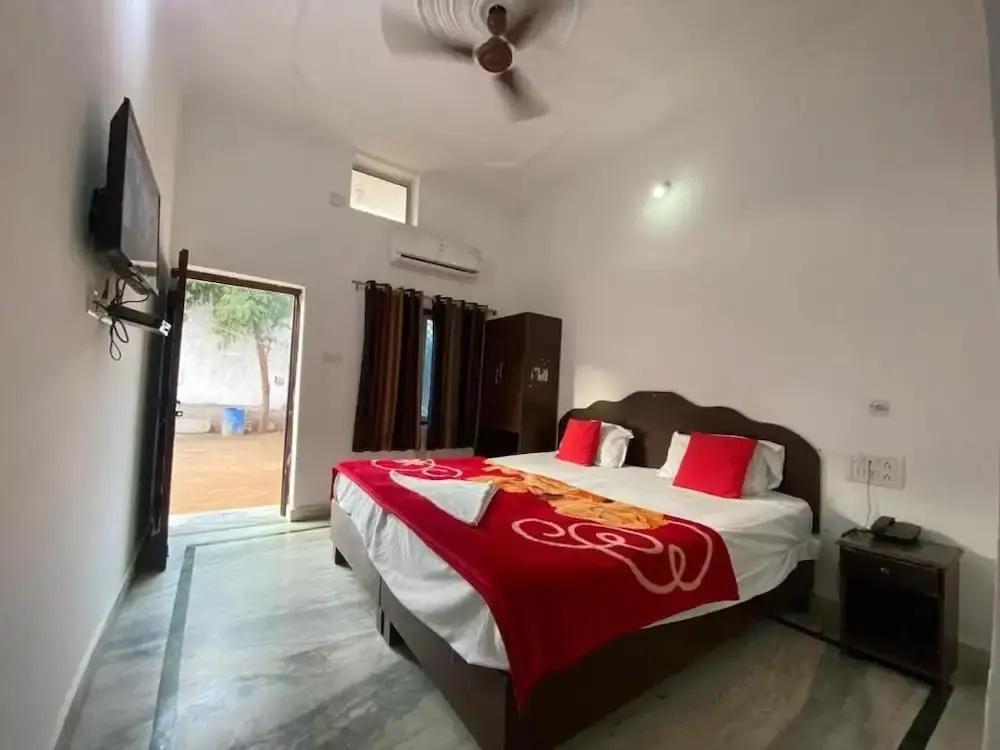 Karma Hostel - главное фото