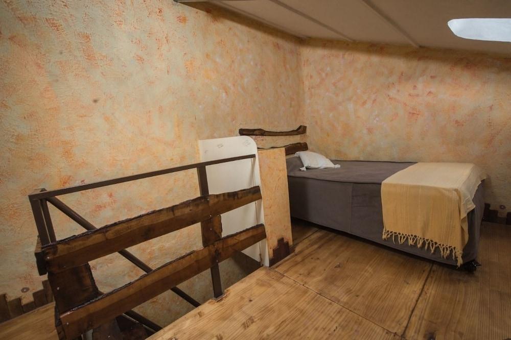 Andahuaylillas Lodge Town - главное фото