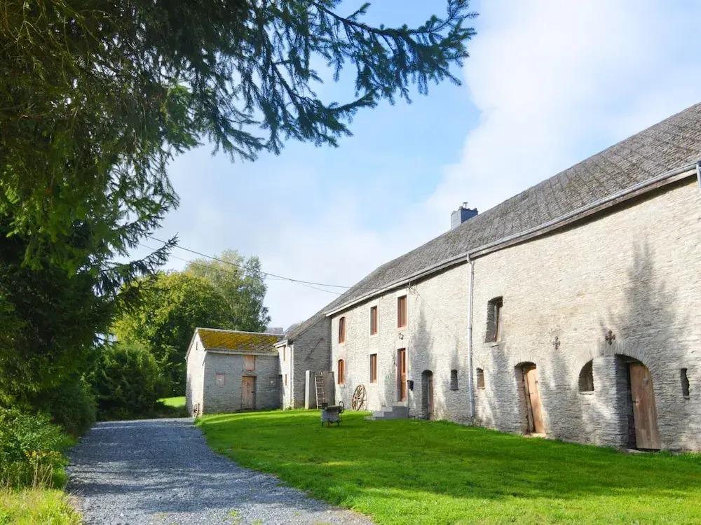 Peaceful Holiday Home With Garden in Fauvillers Belgium - главное фото